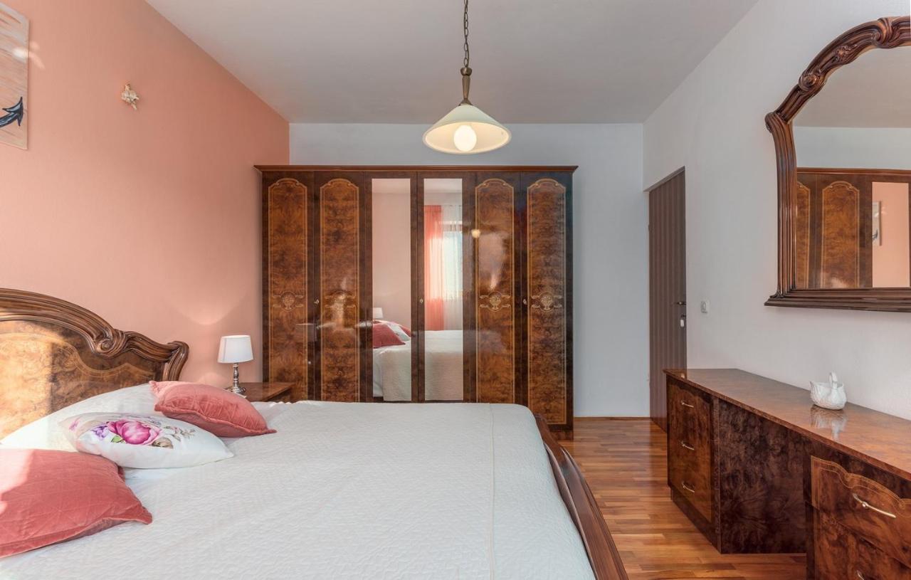 Apartmani Katalin Musalez Δωμάτιο φωτογραφία